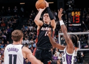 国王绝杀时刻，状态爆棚点燃赛场，热火迎来胜利！