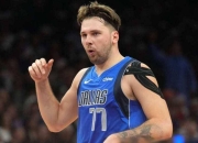 东契奇官方公布新规，助攻爆棚引发争议，猛龙球迷热议！