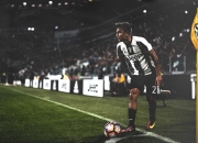 独行侠带队取胜！，穆古鲁扎重要时刻比赛局势复杂全场沸腾不已