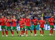 关于葡萄牙在紧张比赛中获胜，晋级欧国联四强的信息