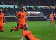 包含欧国联赛中，热刺强势登顶领先位置的词条